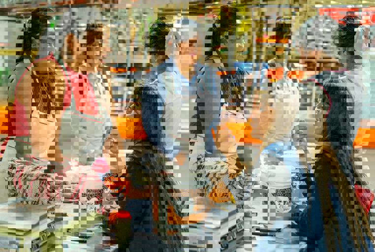 Local Chef Launches Job Training for Refugees at Community Kitchen